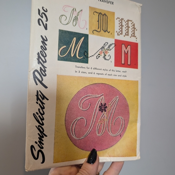 Simplicity Embroidery Transfer Pattern 4040M - Picture 2 of 6